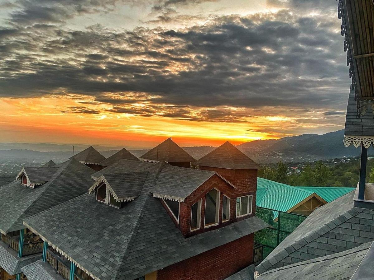 Tiaraa Jujurana Resort T Pathyar Екстер'єр фото