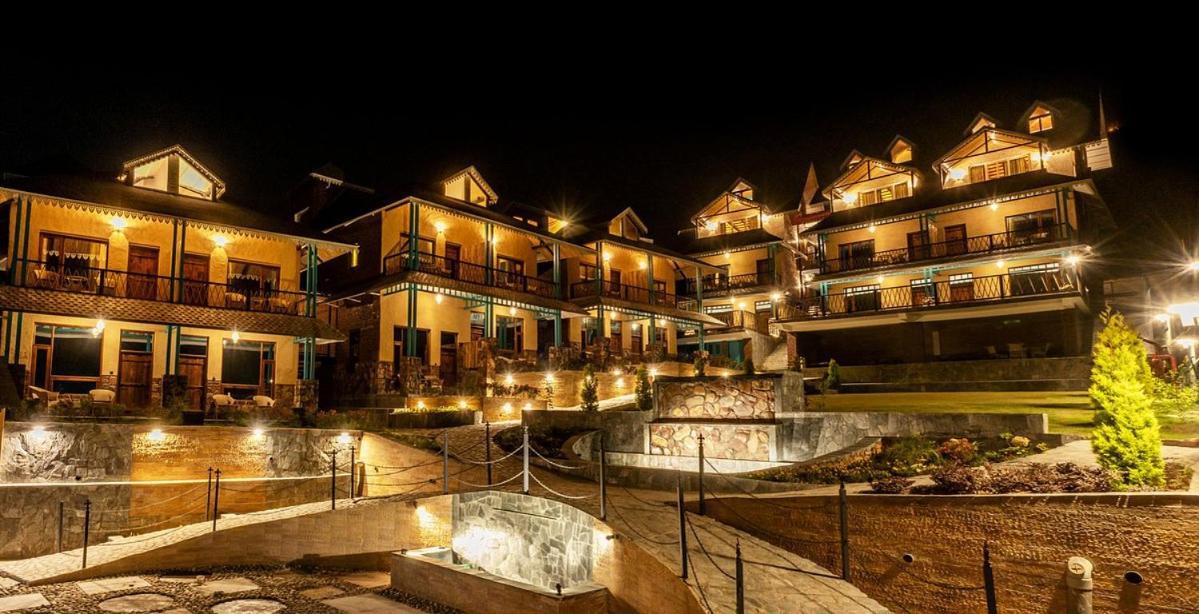 Tiaraa Jujurana Resort T Pathyar Екстер'єр фото